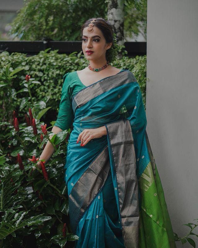 Murmurous Rama Soft Silk Saree With Traditional Blouse Piece