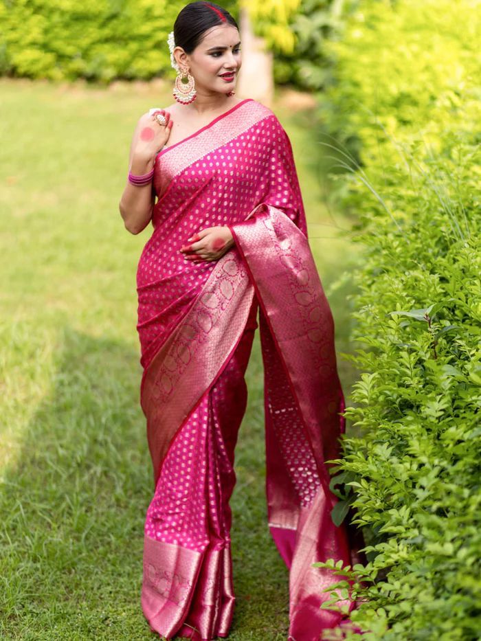 Felicitous Dark Pink Soft Silk Saree With Symmetrical Blouse Piece