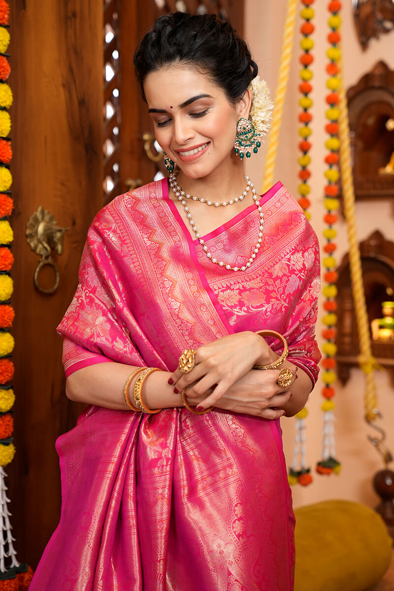 Desuetude Pink Soft Silk Saree With Exemplary Blouse Piece