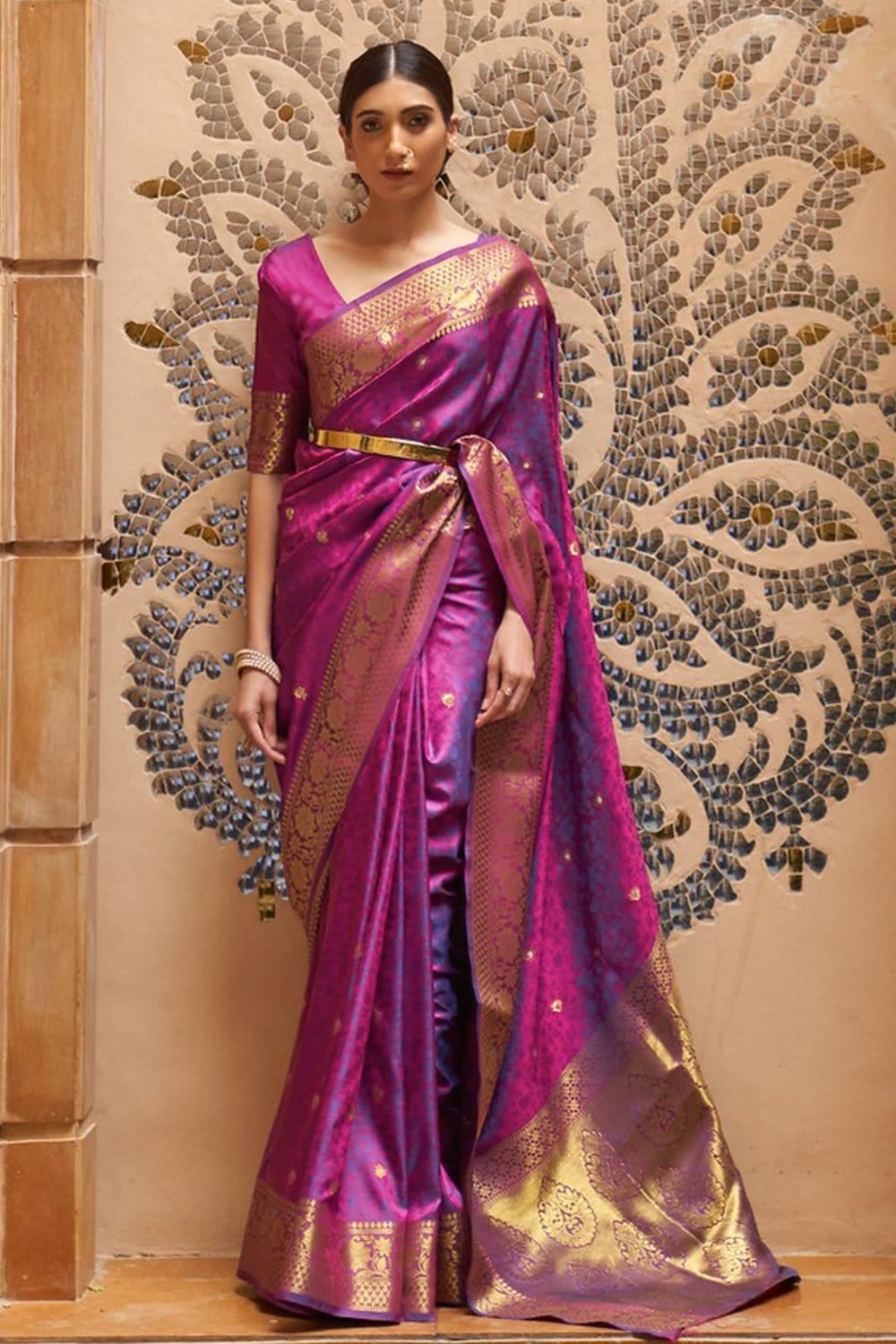 Fragrant Purple Pure Kanjivaram Silk Saree with Evocative Blouse Piece