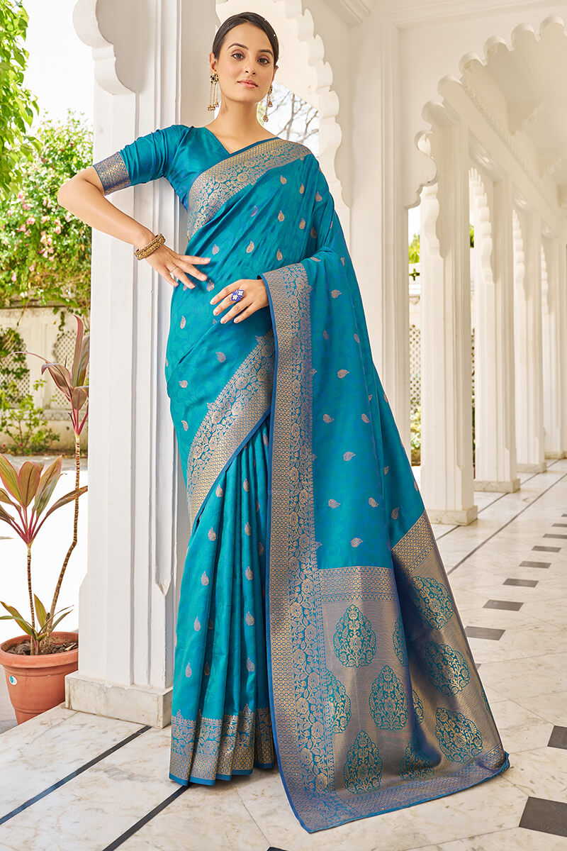 Hypnotic Firozi Kanjivaram Silk Saree With Denouement Blouse Piece