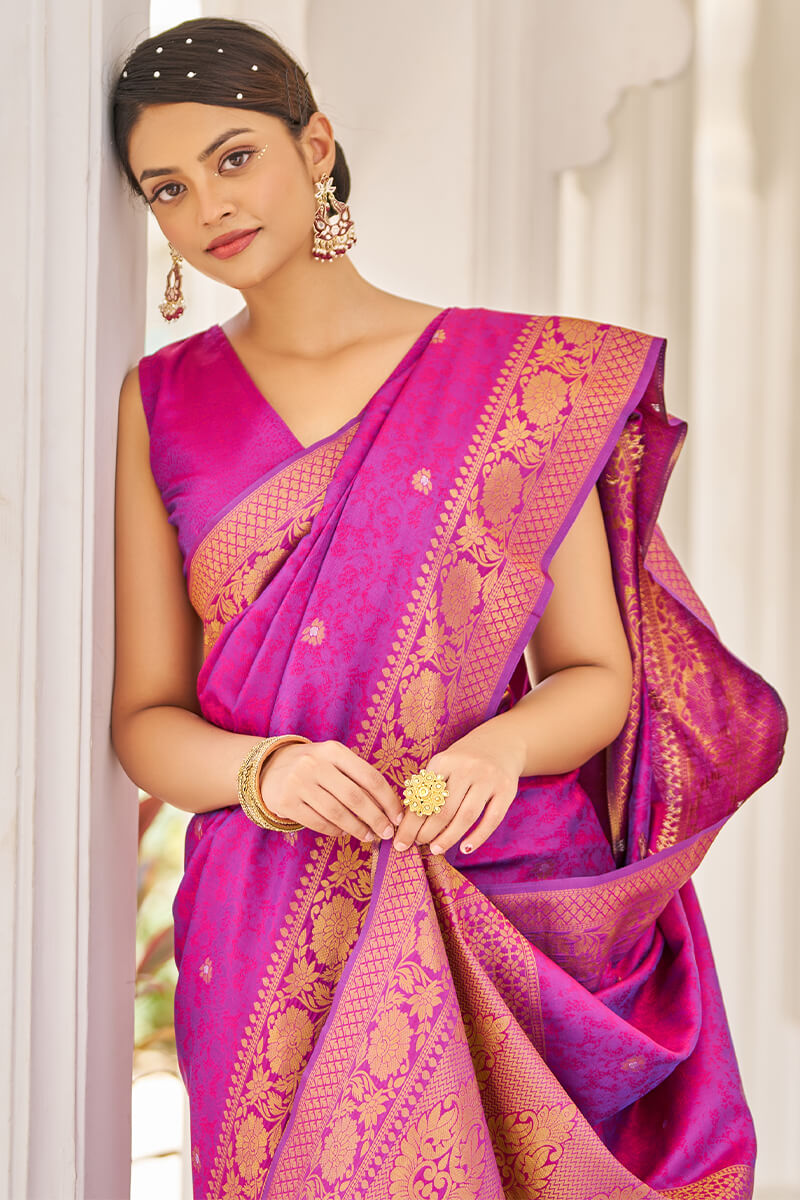 Captivating Purple Kanjivaram Silk Saree With Magnetic Blouse Piece