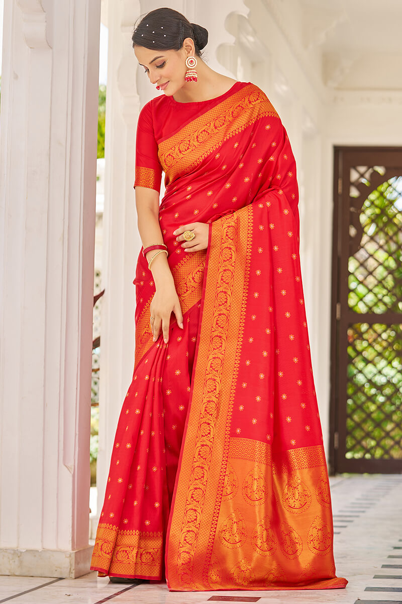 Adorable Red Kanjivaram Silk Saree With Delectable Blouse Piece