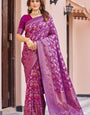 Engrossing Purple Kanjivaram Silk Saree With Vestigial Blouse Piece