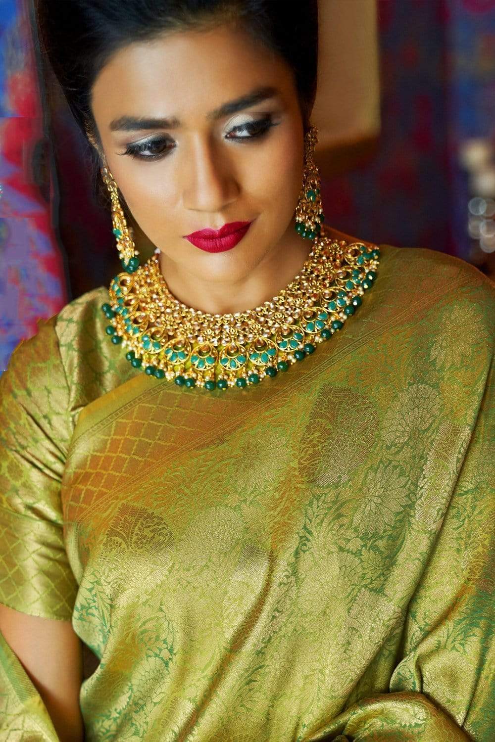 Embrocation Green Kanjivaram Silk Saree With Resonant Blouse Piece