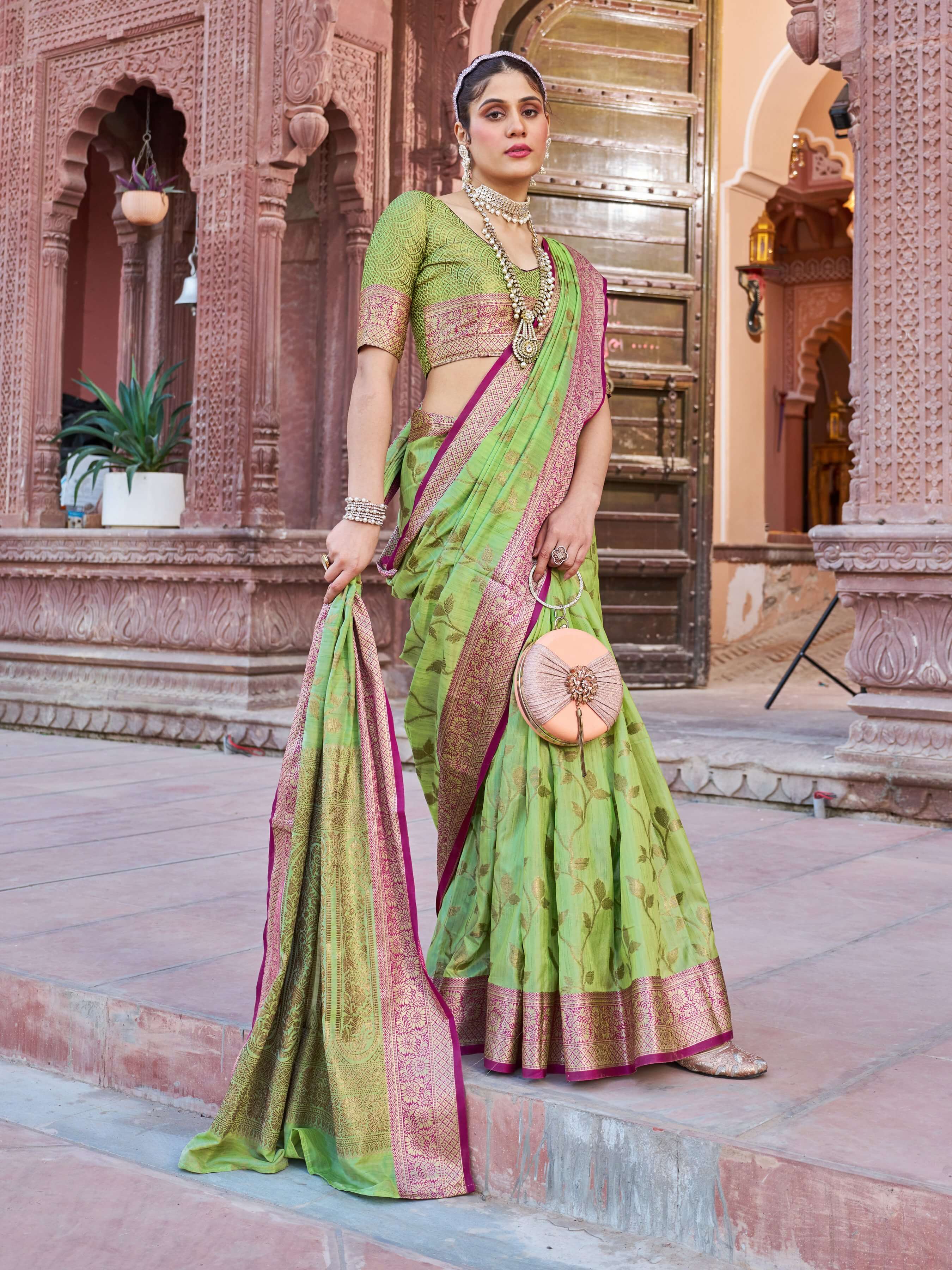 Forbearance Green Soft Banarasi Silk Saree With An insanely Blouse Piece