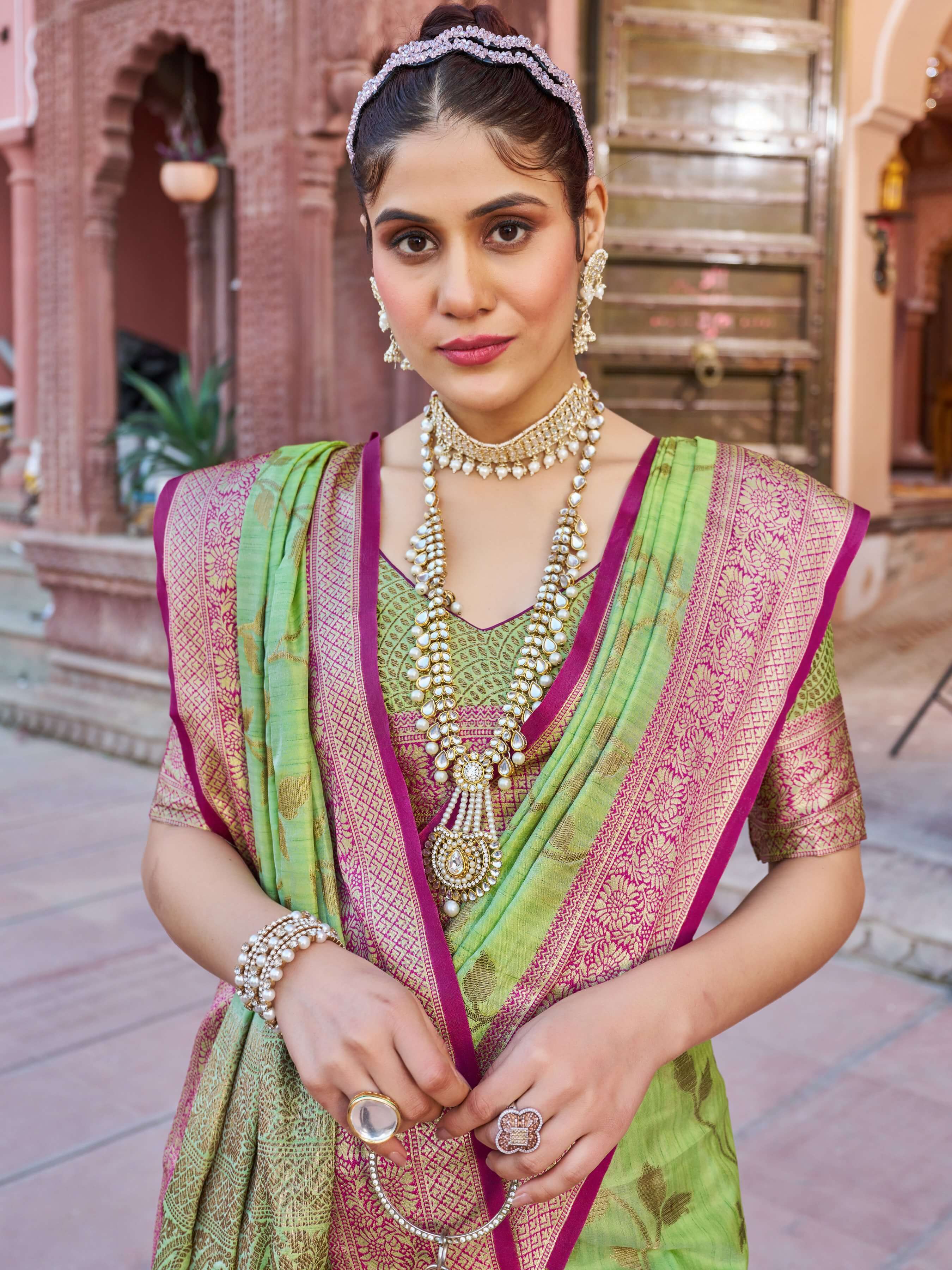 Forbearance Green Soft Banarasi Silk Saree With An insanely Blouse Piece