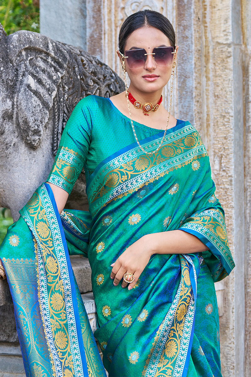 Smart Rama Kanjivaram Silk Saree With Scintilla Blouse Piece