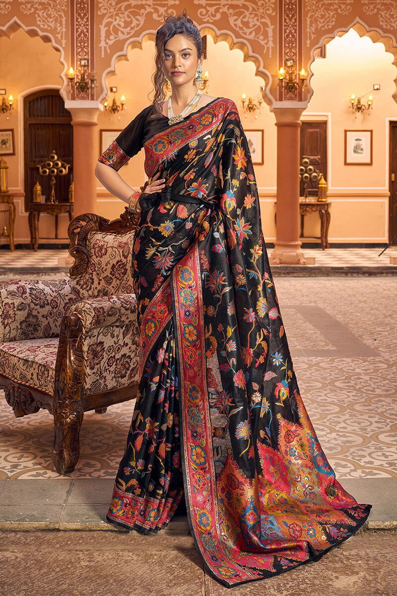 Enticing Black Linen Silk Saree With Winsome Blouse Piece