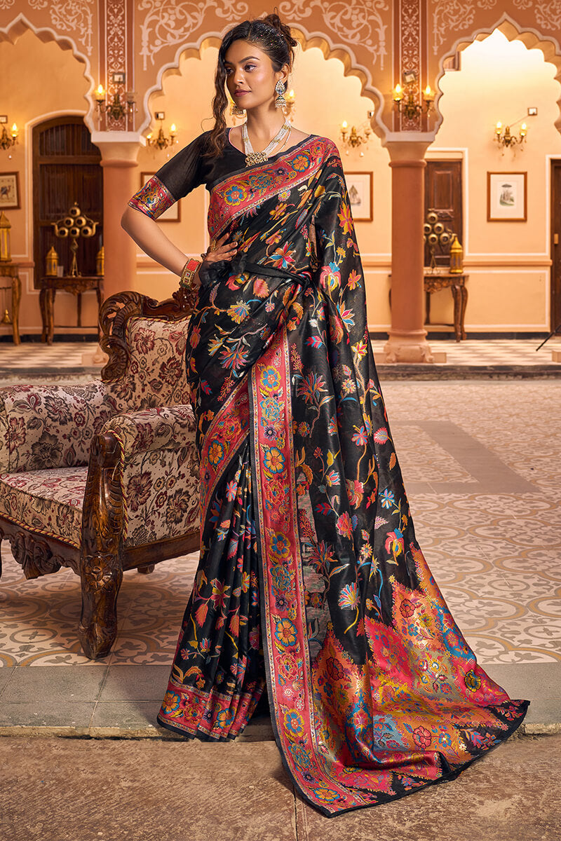 Enticing Black Linen Silk Saree With Winsome Blouse Piece