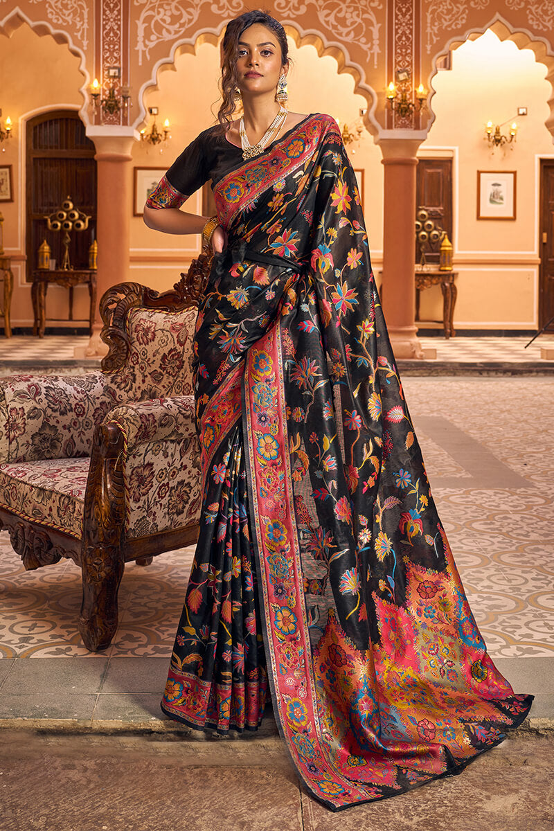 Enticing Black Linen Silk Saree With Winsome Blouse Piece