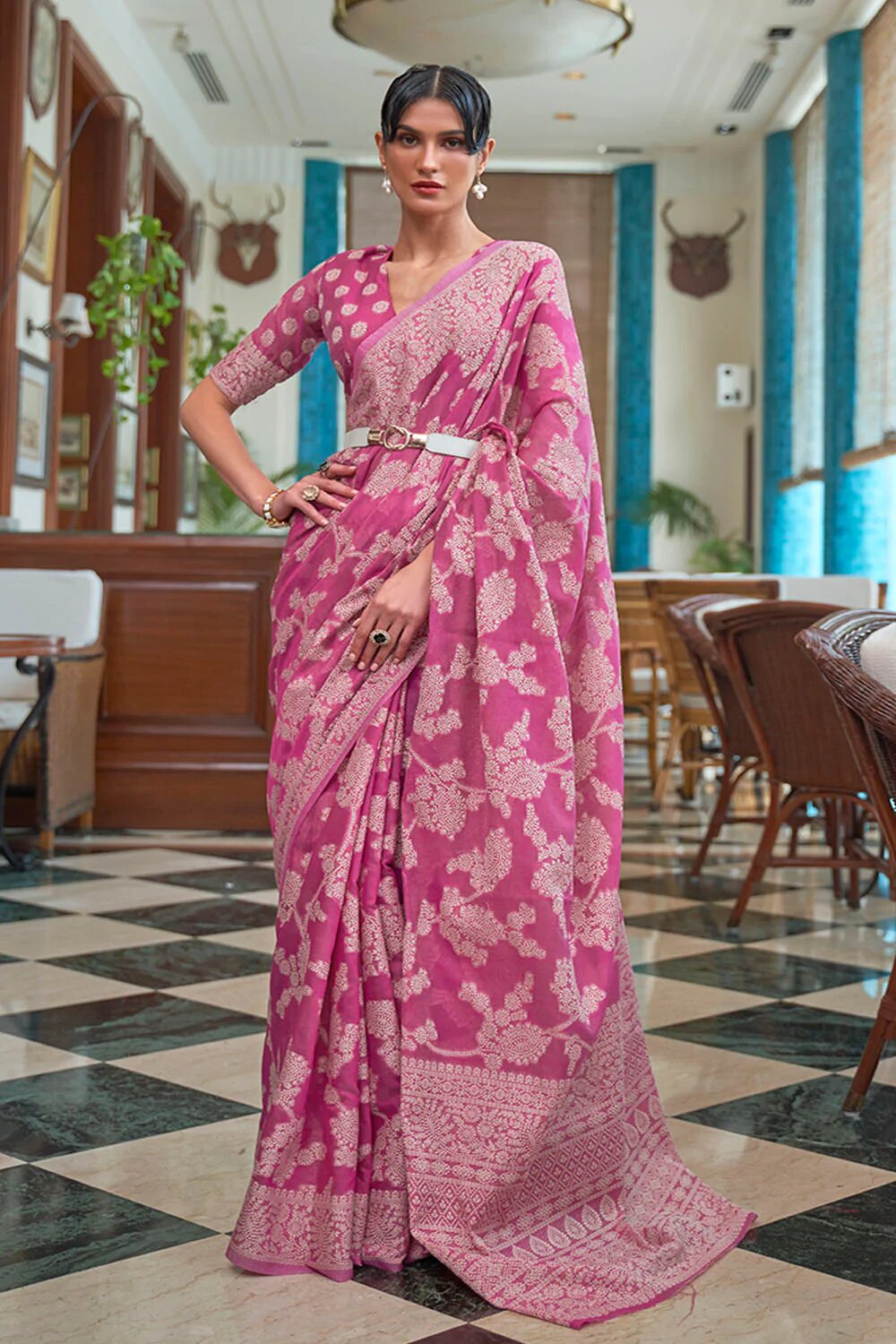 Scrumptious Pink Lucknowi work Silk Saree With Evanescent Blouse Piece