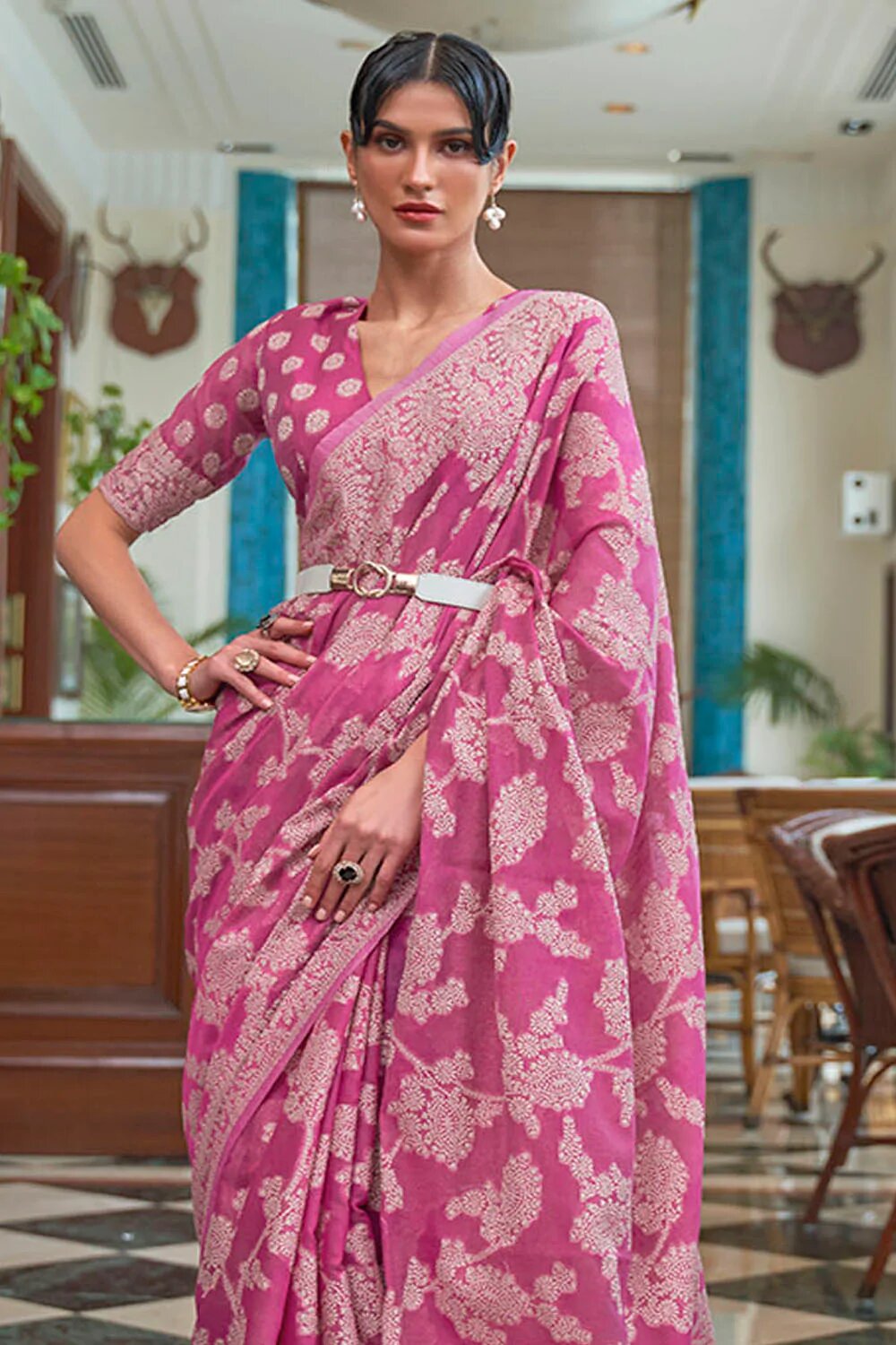 Scrumptious Pink Lucknowi work Silk Saree With Evanescent Blouse Piece