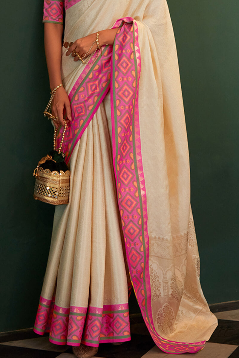 Super classy Beige Kanjivaram Silk Saree With Incomparable Blouse Piece