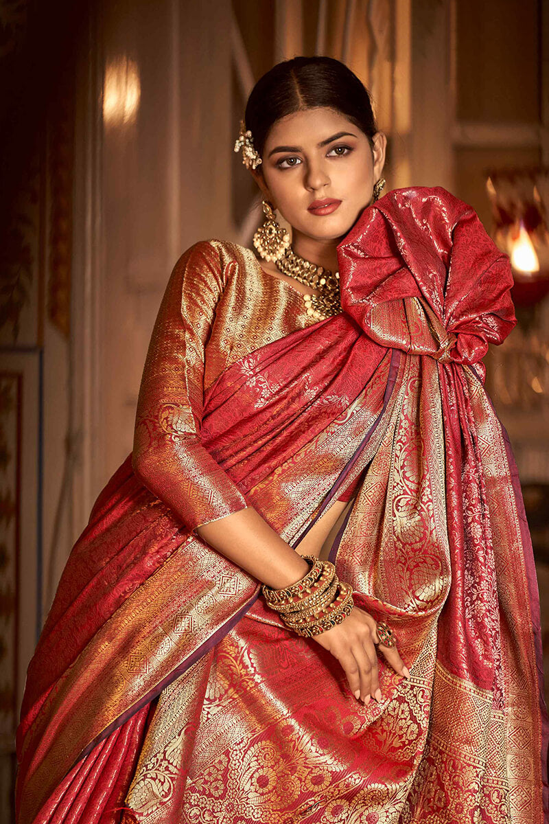 Fairytale Red Kanjivaram Silk Saree With Easy on the eyes Blouse Piece