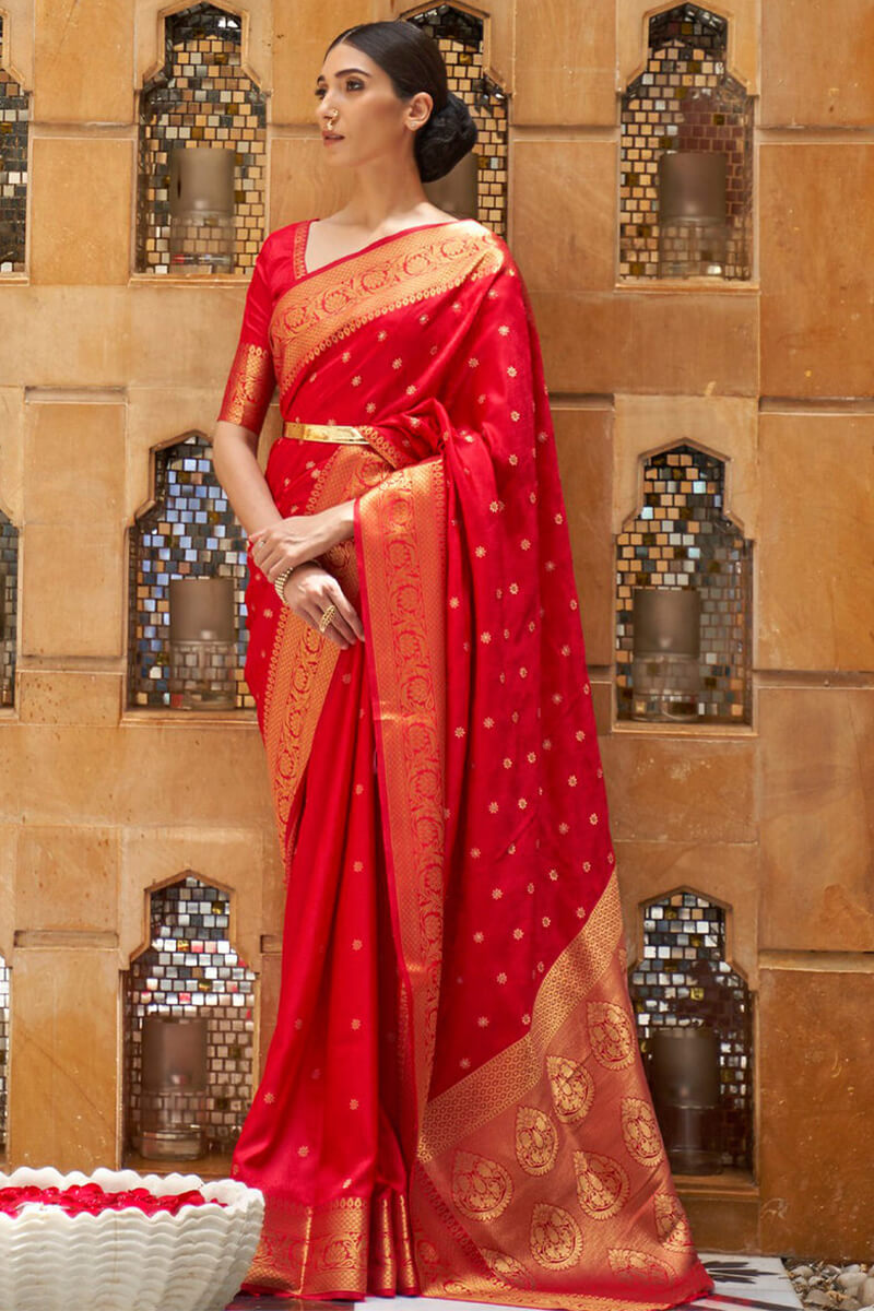 Blissful Red Kanjivaram Silk Saree With Incredible Blouse Piece