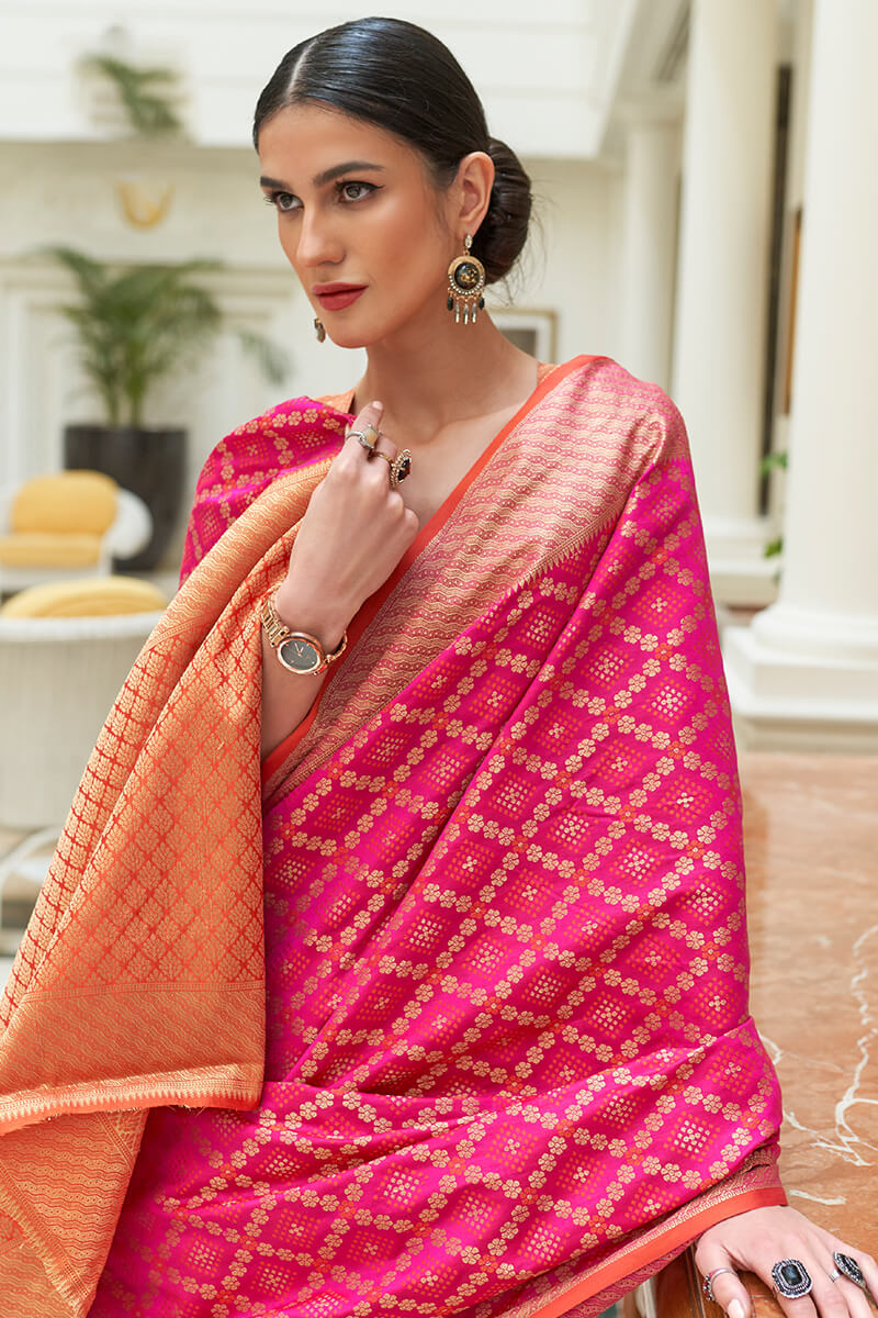 Luxuriant Dark Pink Soft Patola Silk Saree with Preferable Blouse Piece