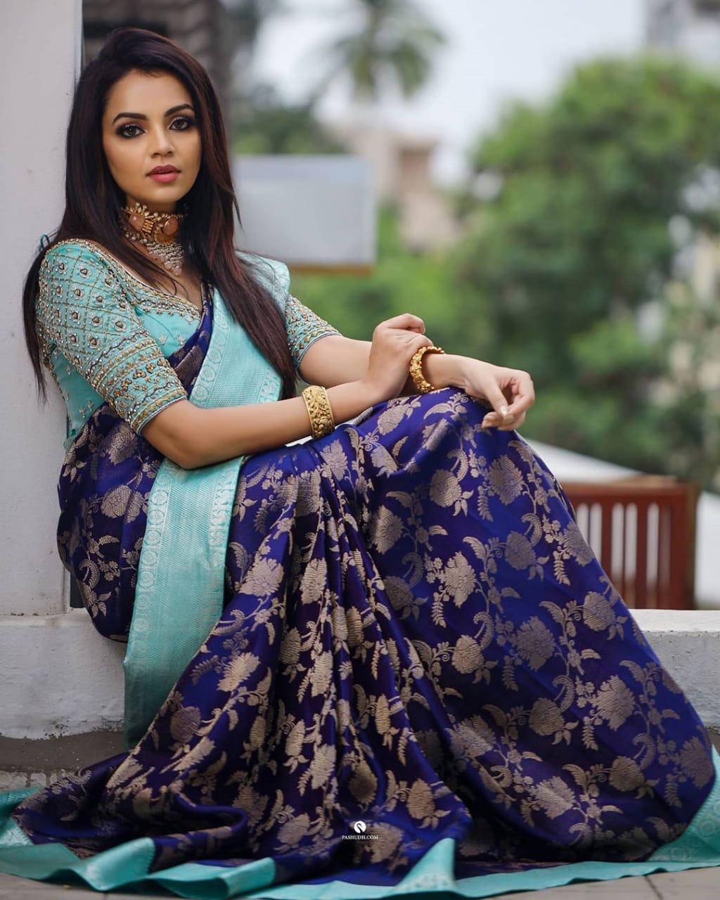 Unique Blue Soft Silk Saree With Prodigal Blouse Piece
