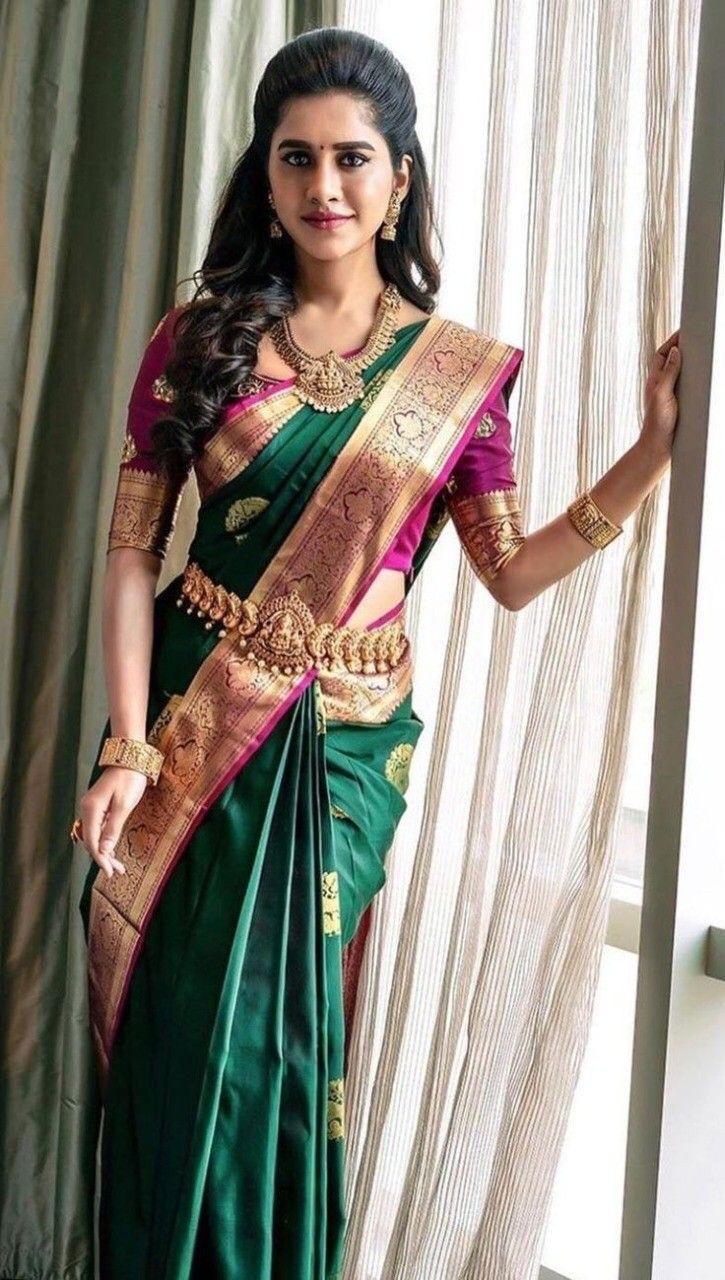 Glowing extravagant Green Soft Silk Saree With An insanely Blouse Piece