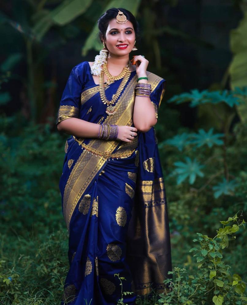 Elegant Blue Soft Banarasi Silk Saree With Inspiring Blouse Piece