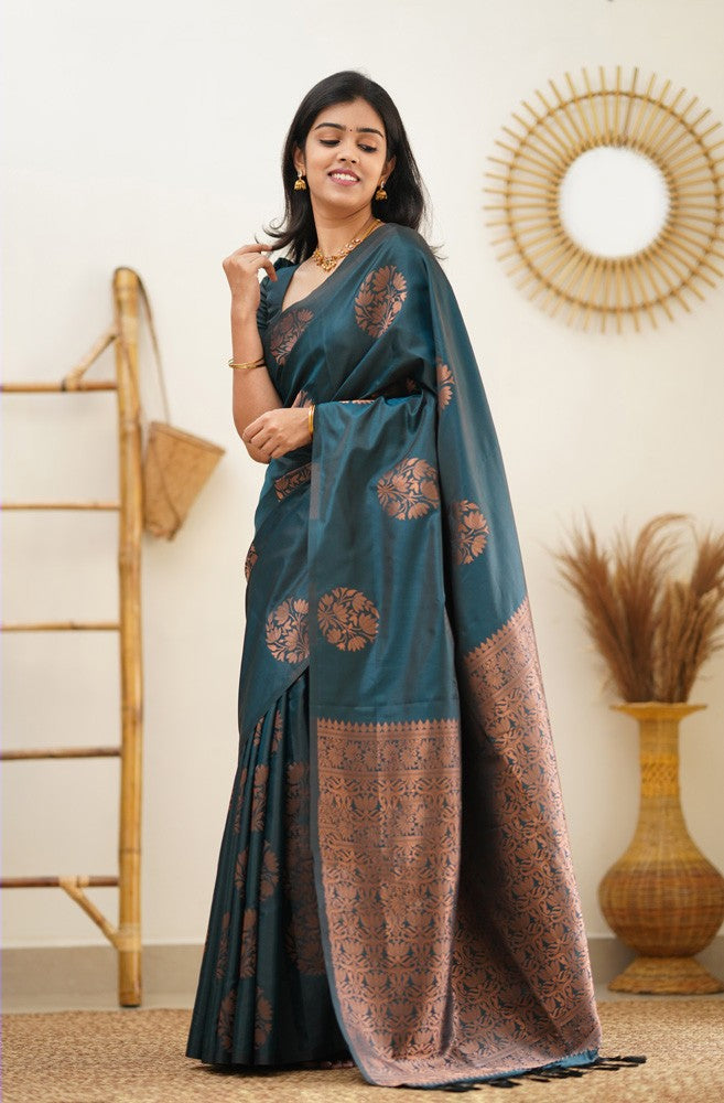 Delightful Rama Soft Silk Saree With Incredible Blouse Piece