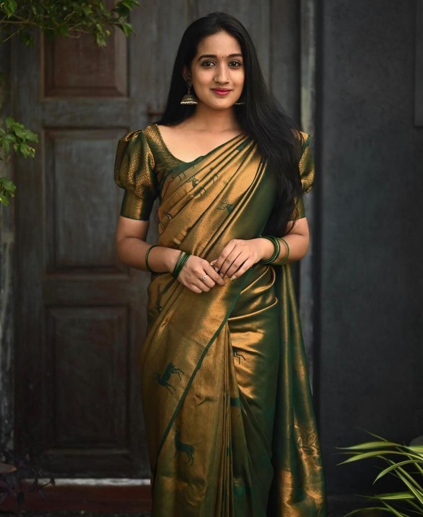 Stylish Dark Green Soft Silk Saree With Blooming Blouse Piece