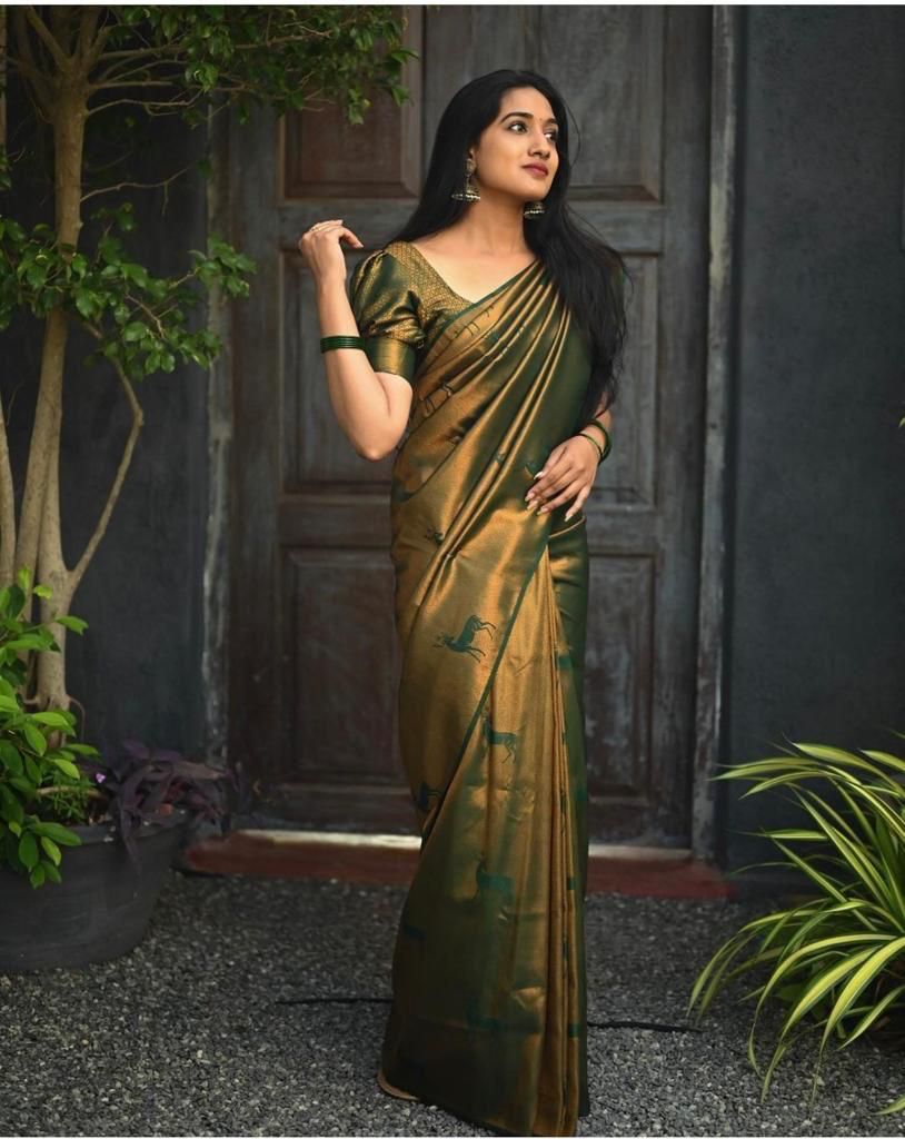 Stylish Dark Green Soft Silk Saree With Blooming Blouse Piece