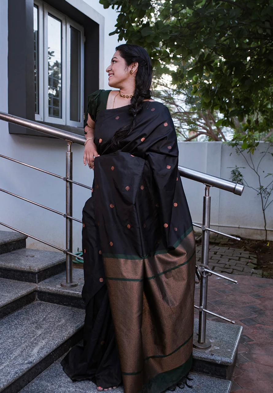 Sophisticated Black Soft Silk Saree With Confounding Blouse Piece