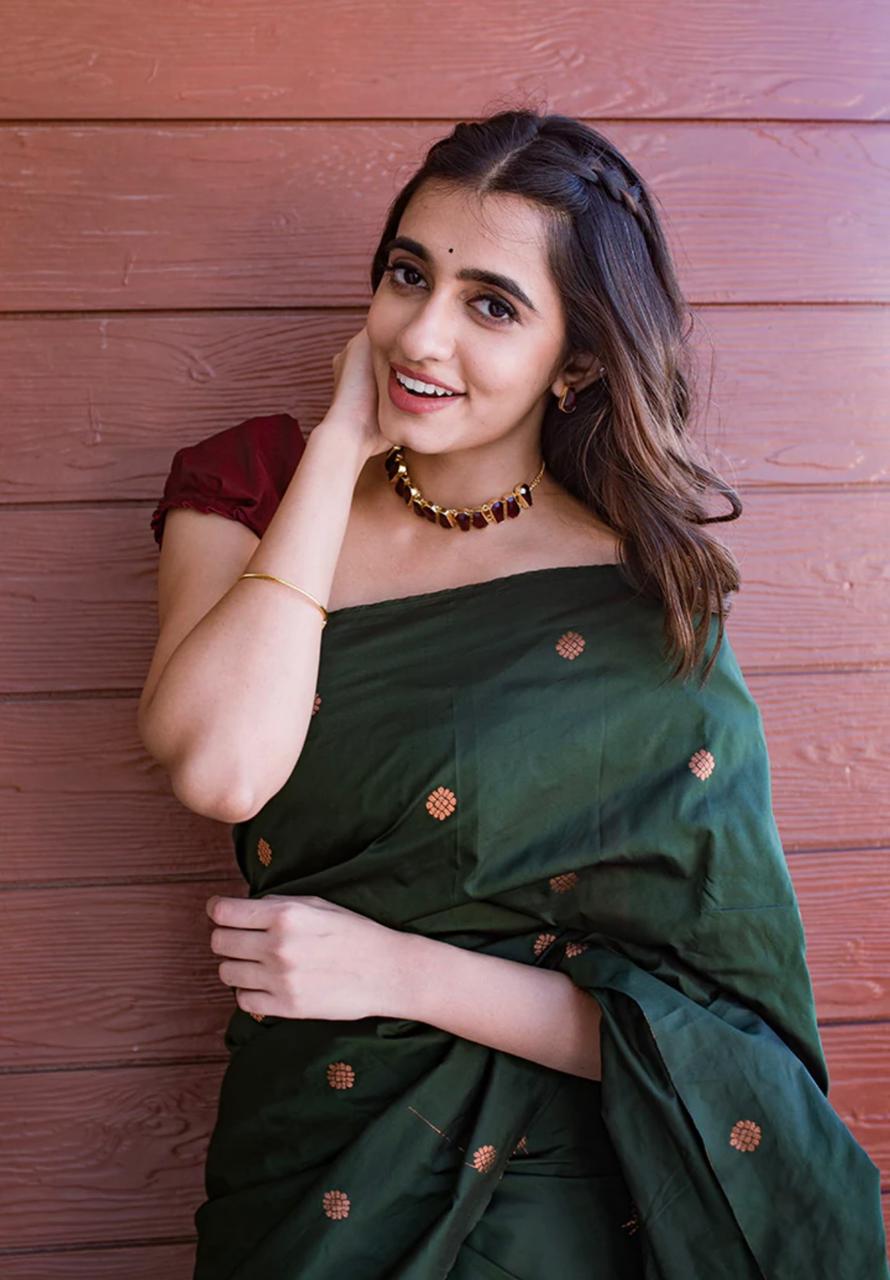 Amazing Dark Green Soft Silk Saree With Jazzy Blouse Piece