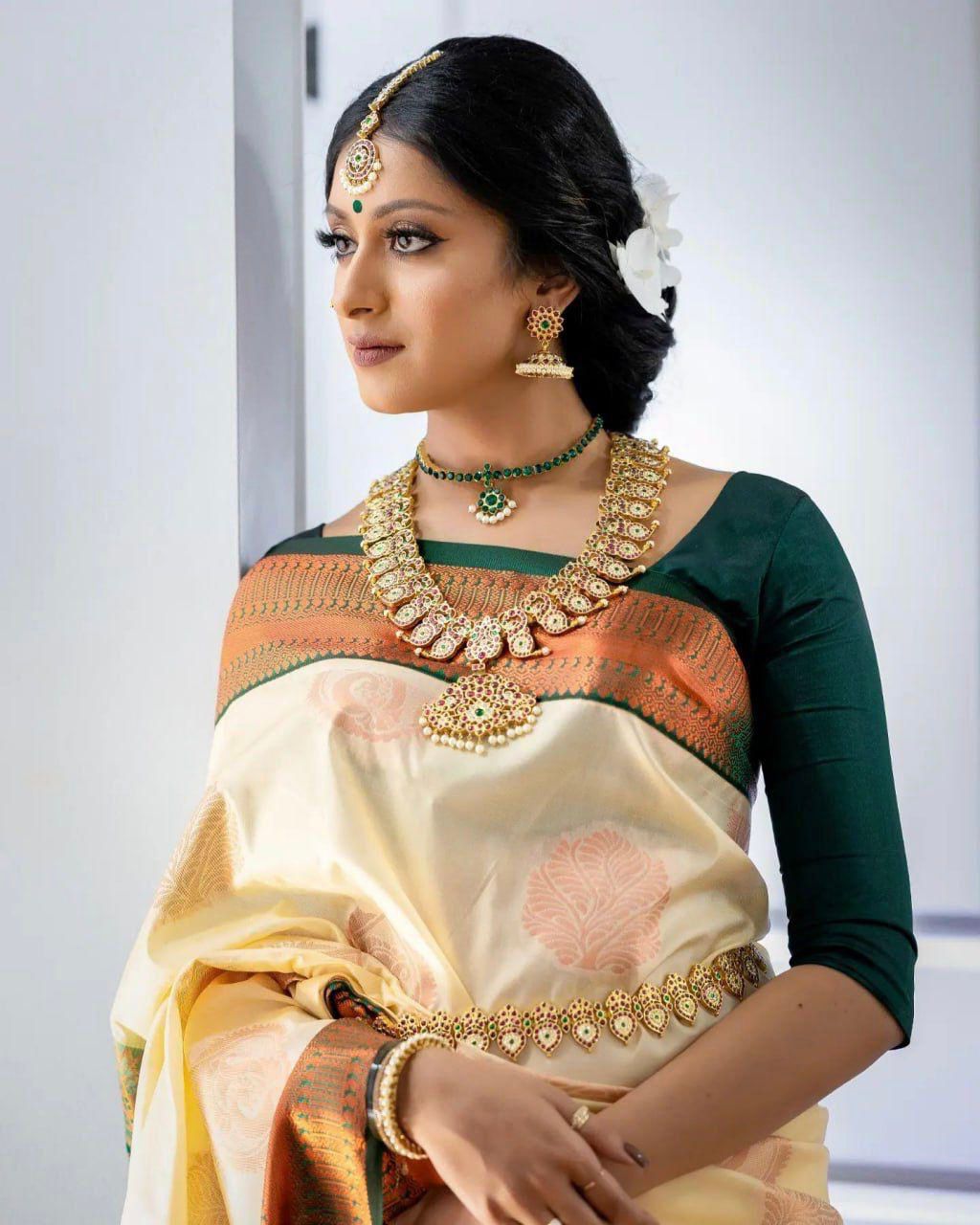 Mellifluous Beige Soft Silk Saree With Devastating Blouse Piece