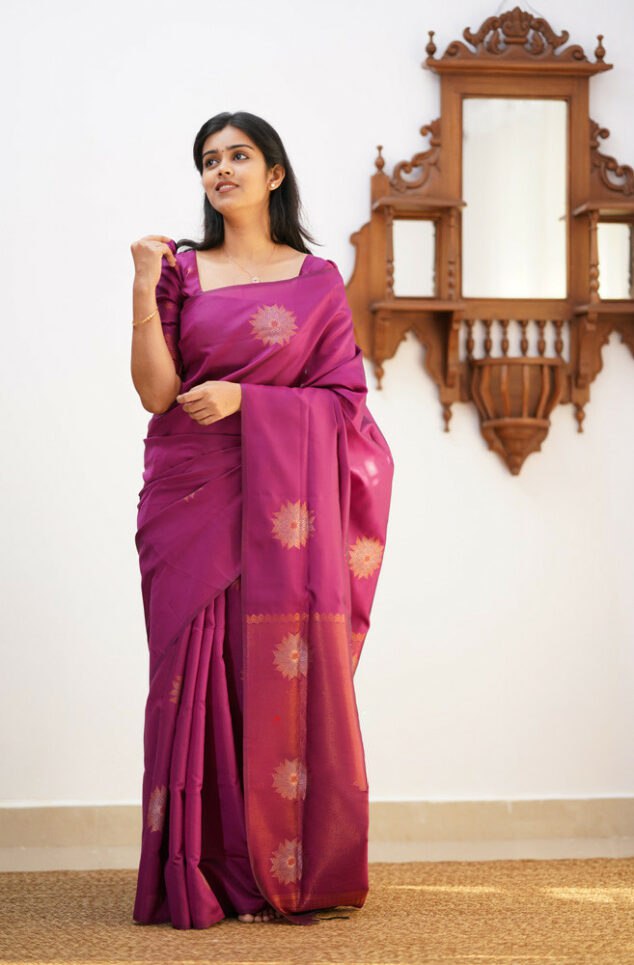 Vivacious Purple Soft Silk Saree With Sumptuous Blouse Piece