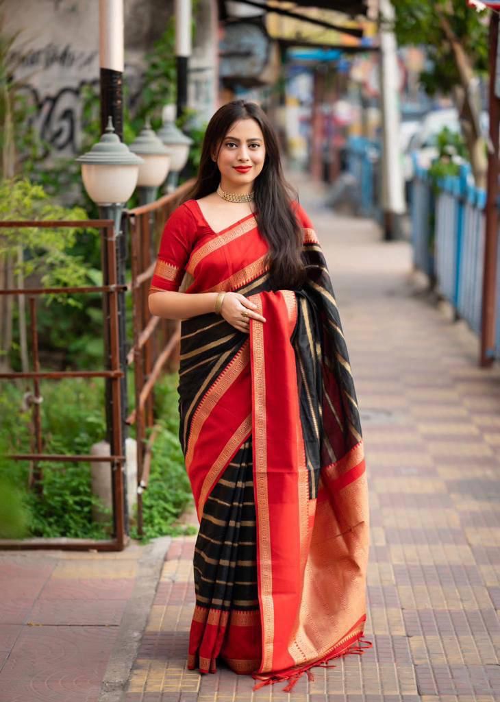 Precious Black Soft Silk Saree With Admirable Blouse Piece