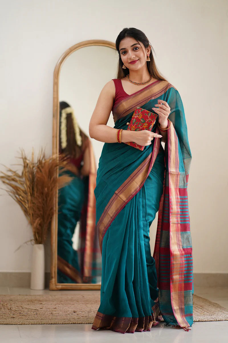 Flameboyant Rama Cotton Silk Saree With Bucolic Blouse Piece