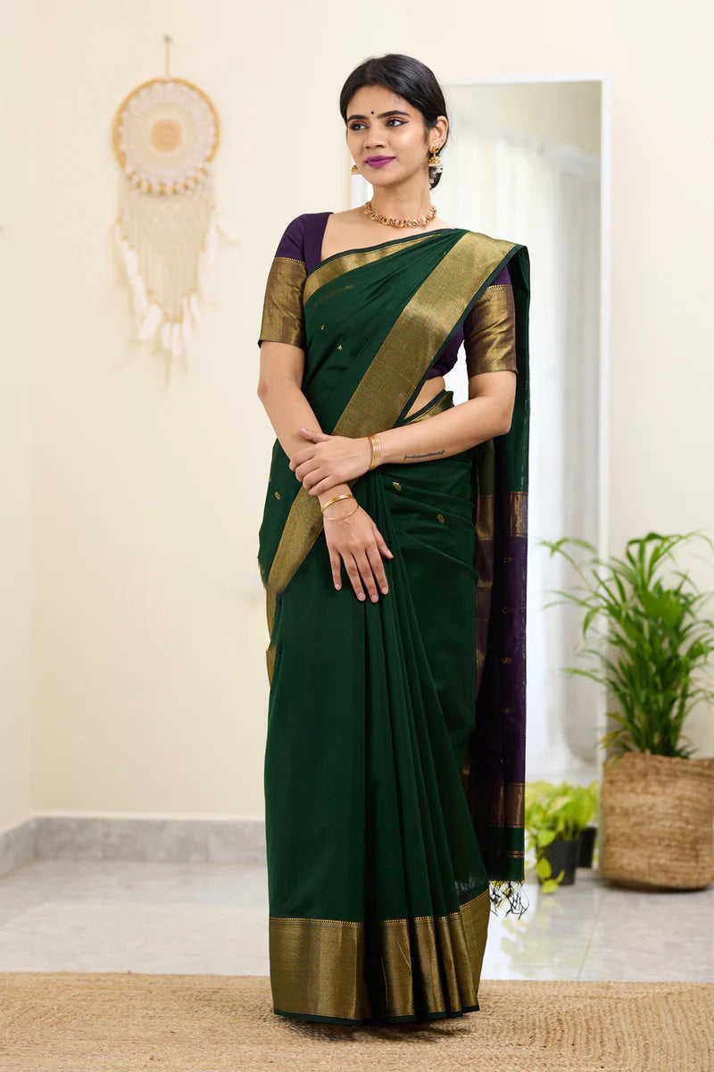 Eloquence Dark Green Cotton Silk Saree With Phenomenal Blouse Piece