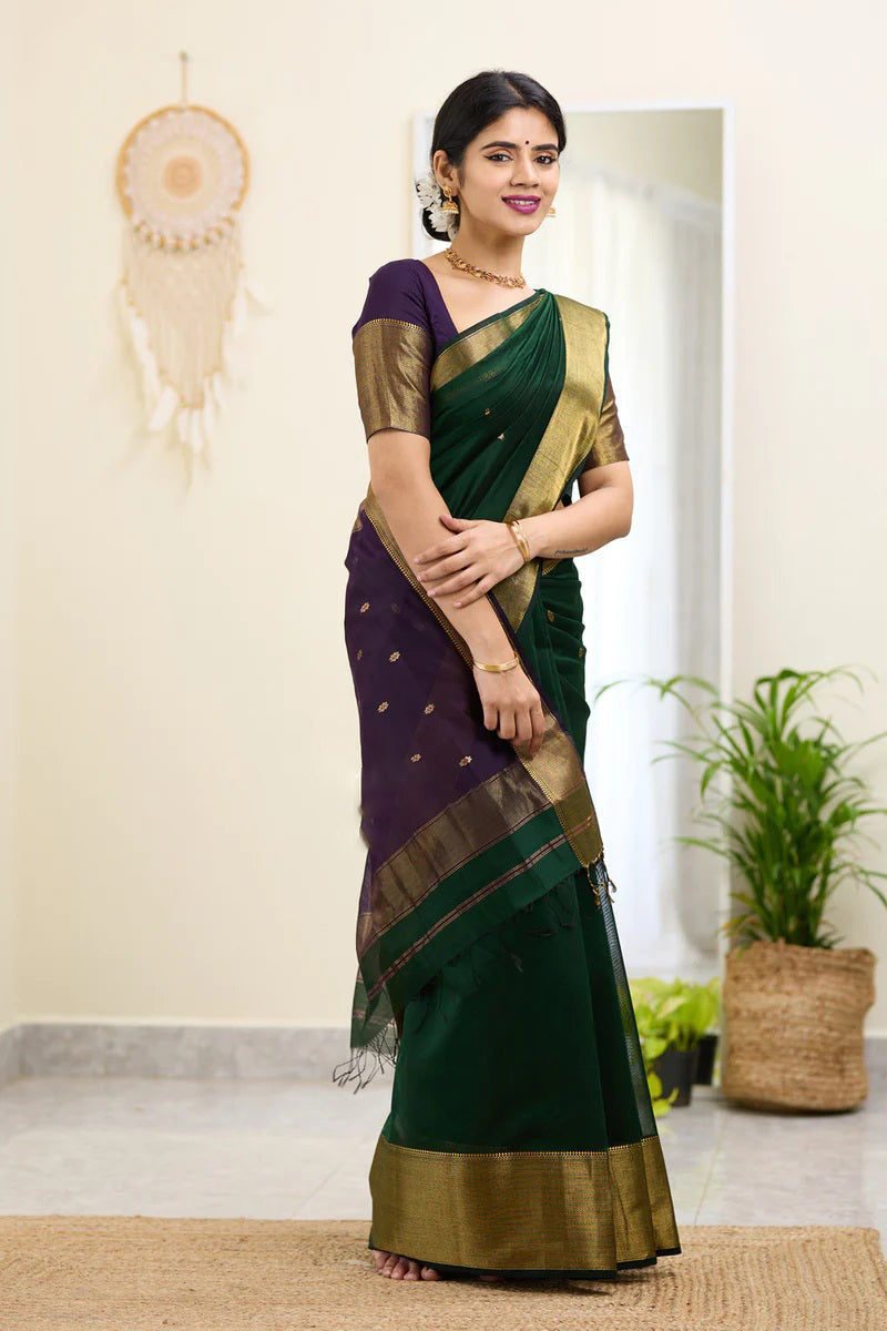 Eloquence Dark Green Cotton Silk Saree With Phenomenal Blouse Piece