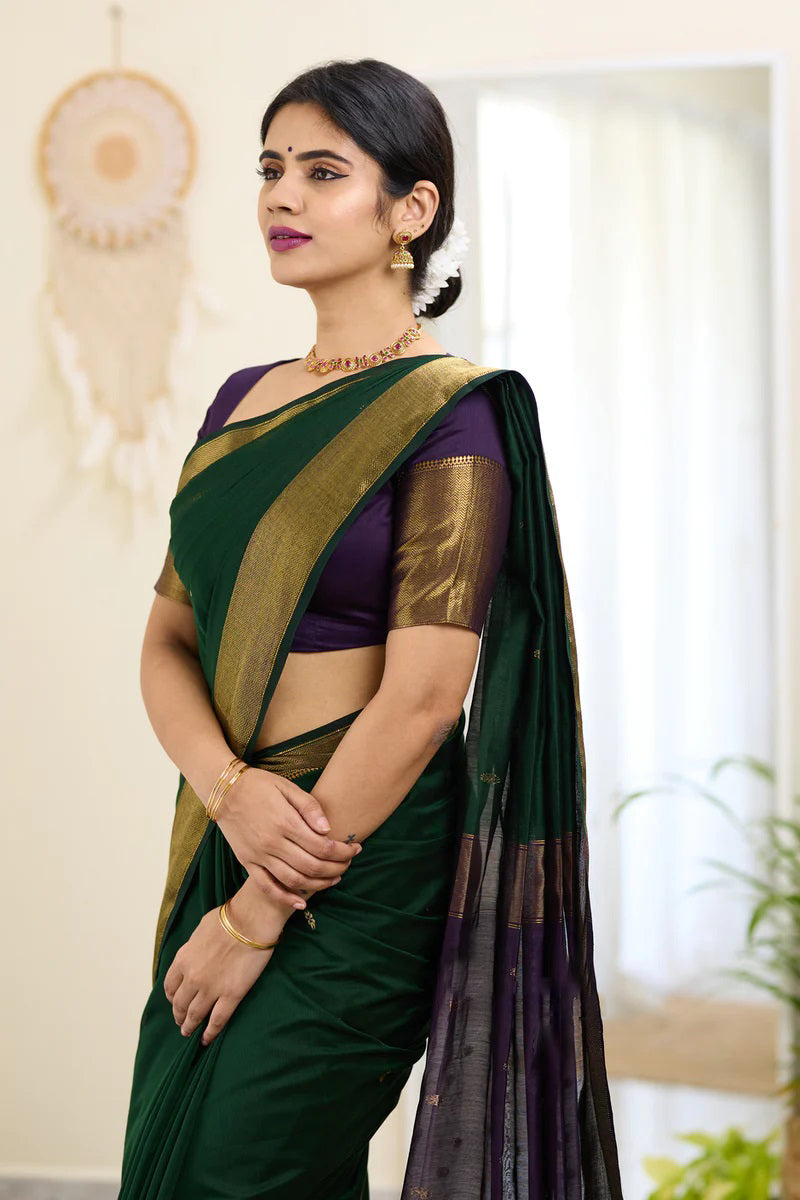 Eloquence Dark Green Cotton Silk Saree With Phenomenal Blouse Piece