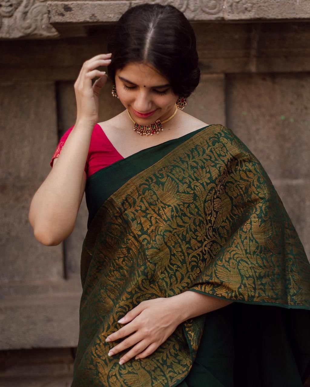 Sensational Green Soft Silk Saree With Evocative Blouse Piece