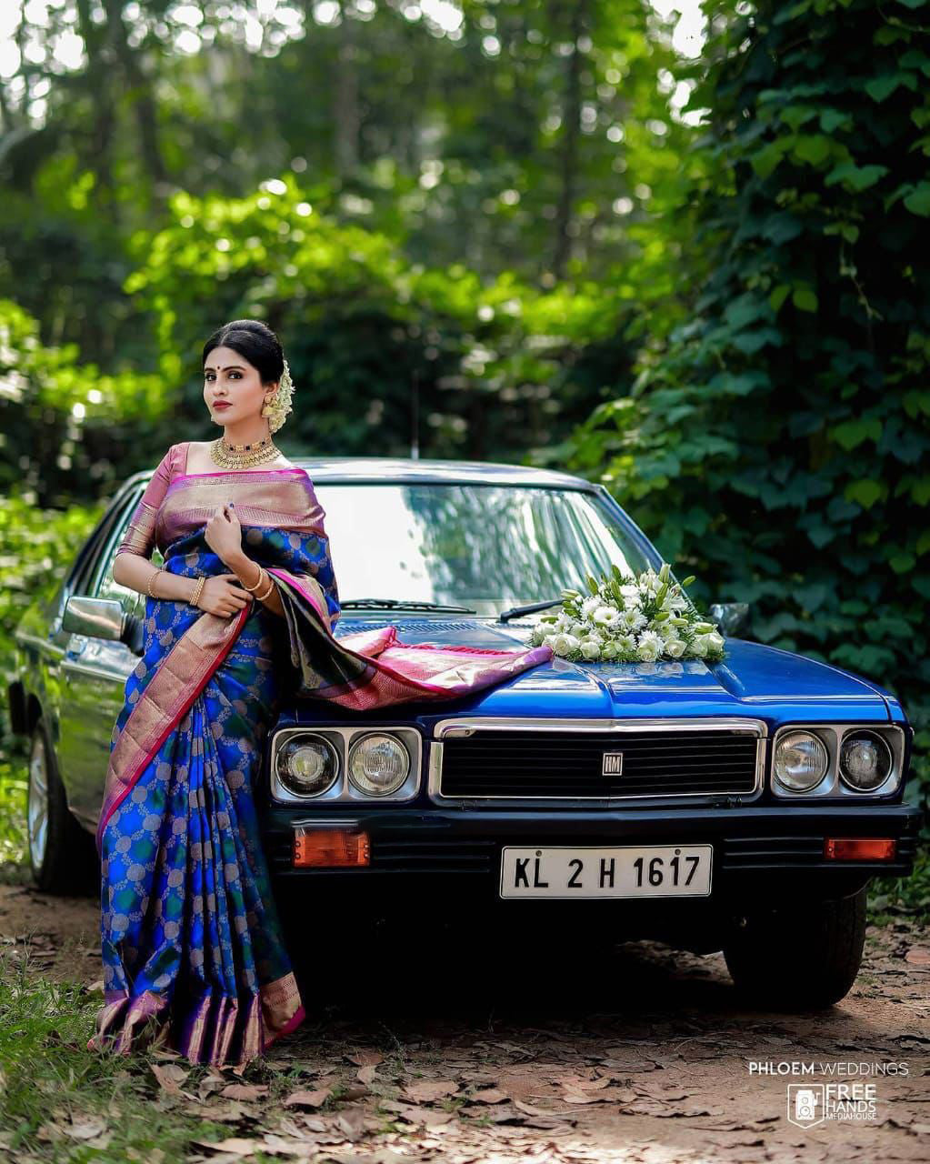 Beguiling Blue Soft Silk Saree With Stunner Blouse Piece