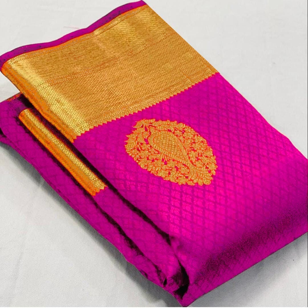 Profuse Dark Pink Soft Silk Saree With Sonorous Blouse Piece