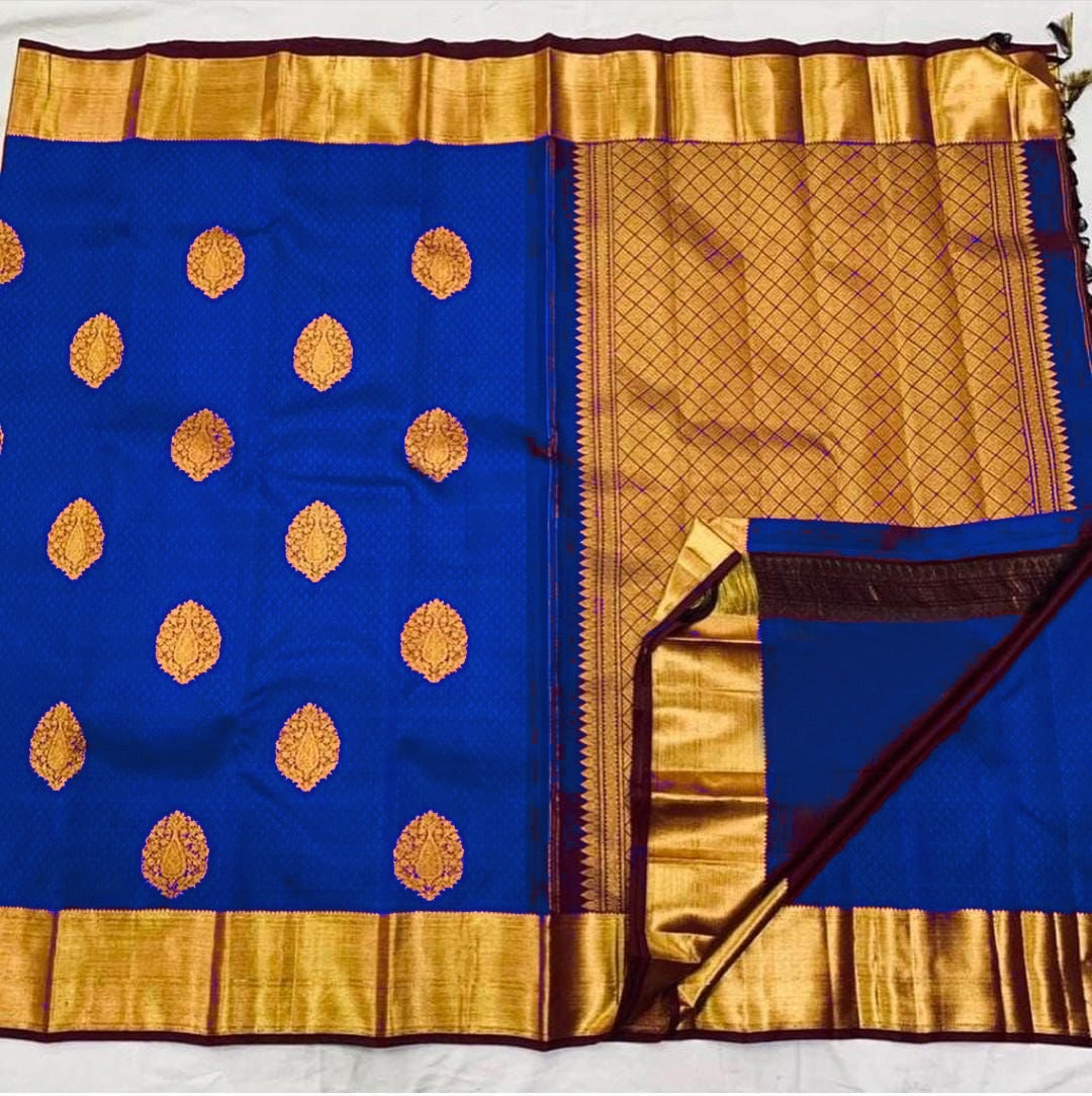 Improbable Royal Blue Soft Silk Saree With Verdant Blouse Piece