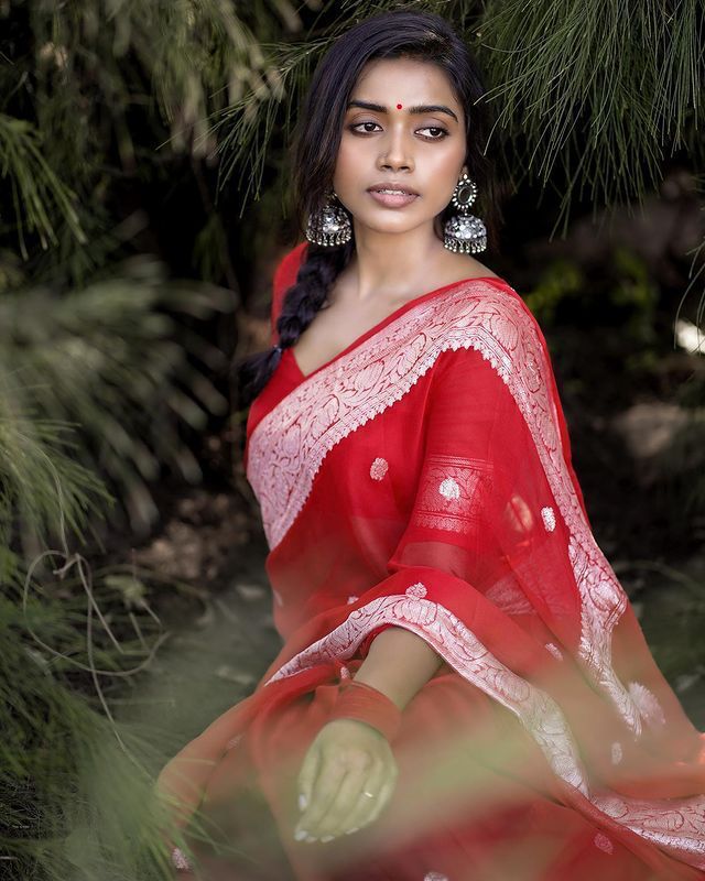 Lagniappe Red Cotton Silk Saree With Vestigial Blouse Piece