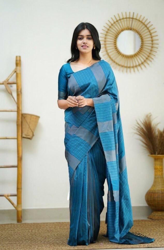 Seraglio Firozi Soft Silk Saree With Sempiternal Blouse Piece