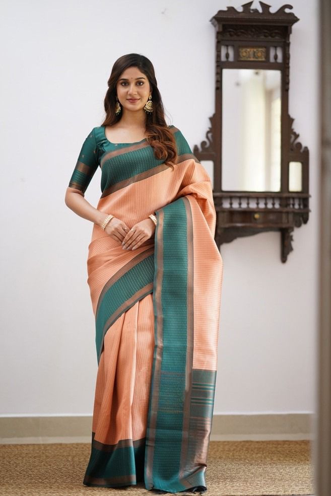 Desultory Peach Soft Silk Saree With Confounding Blouse Piece