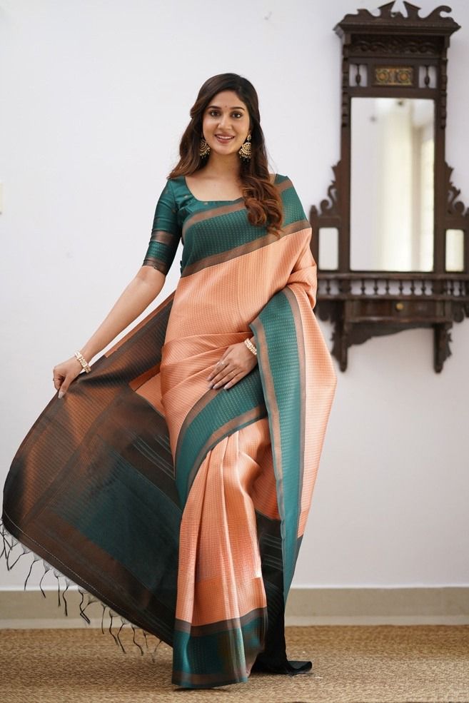 Desultory Peach Soft Silk Saree With Confounding Blouse Piece