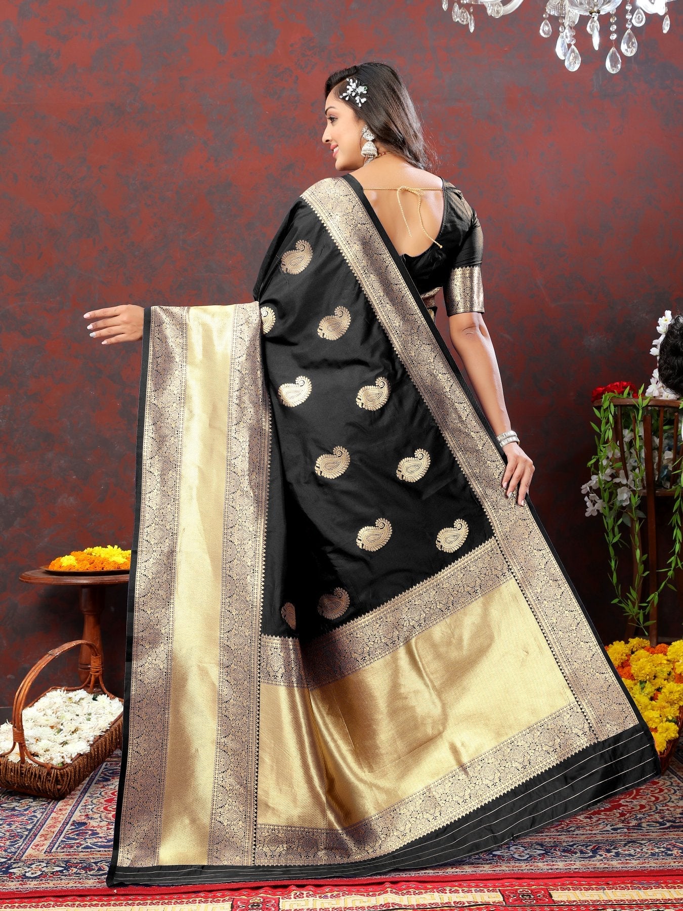 Delightful Black Soft Banarasi Silk Saree With Enamoring Blouse Piece