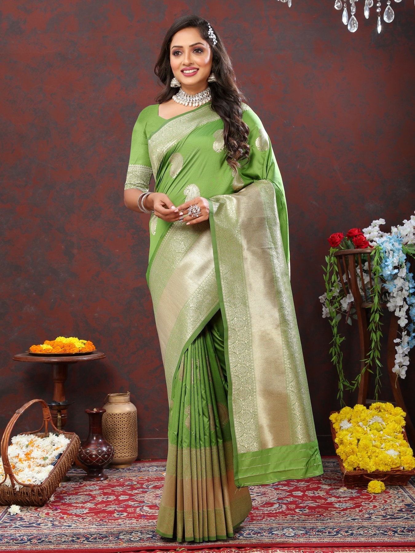 Pleasant Green Soft Banarasi Silk Saree With Exemplary Blouse Piece