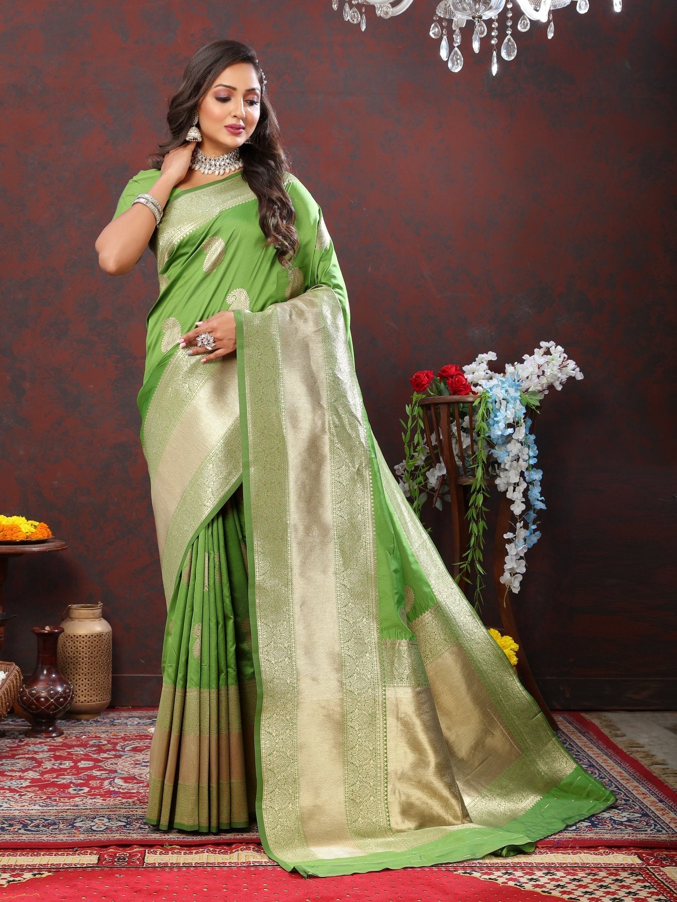 Pleasant Green Soft Banarasi Silk Saree With Exemplary Blouse Piece