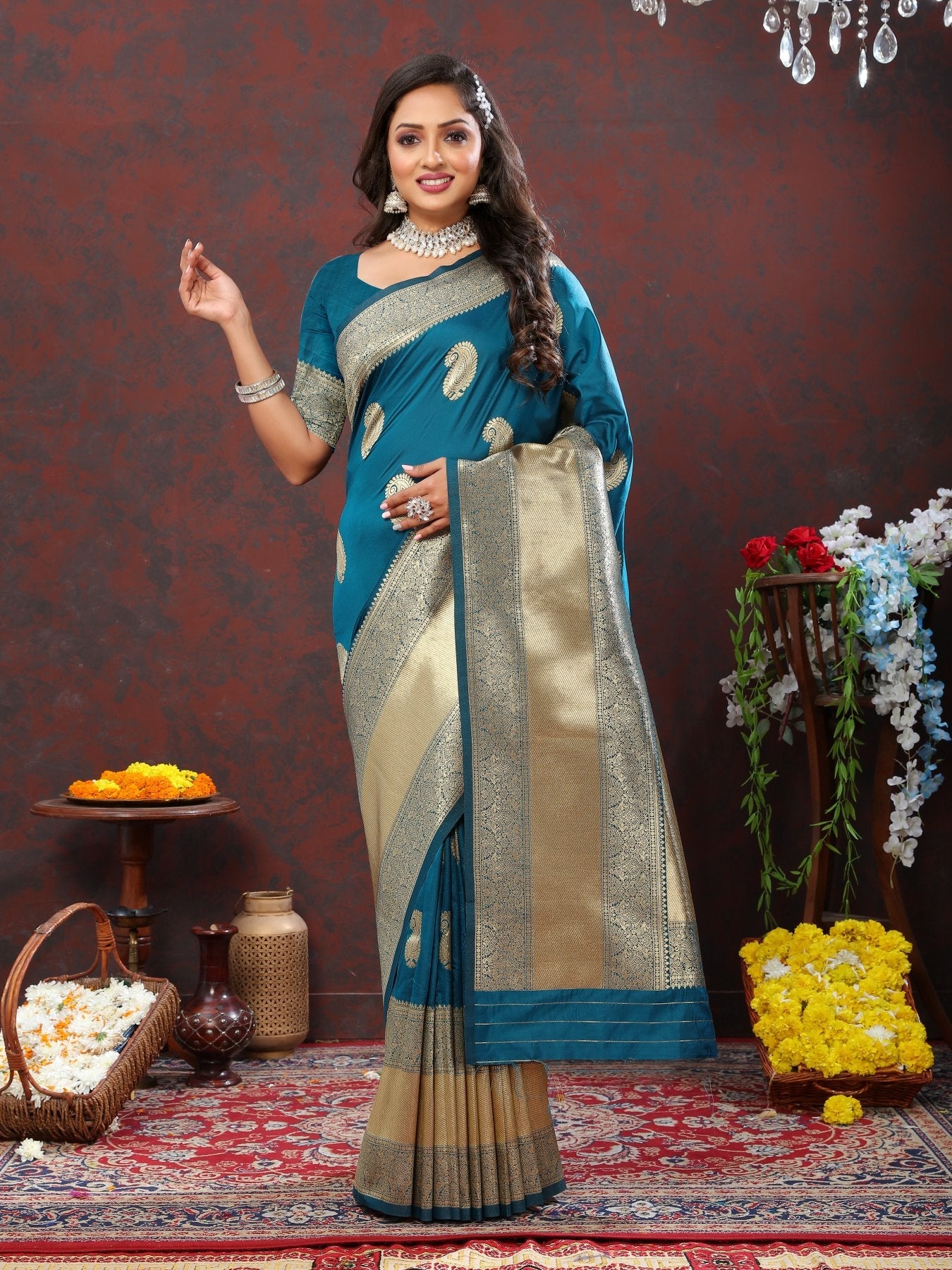 Blissful Rama Soft Banarasi Silk Saree With Pulsating Blouse Piece