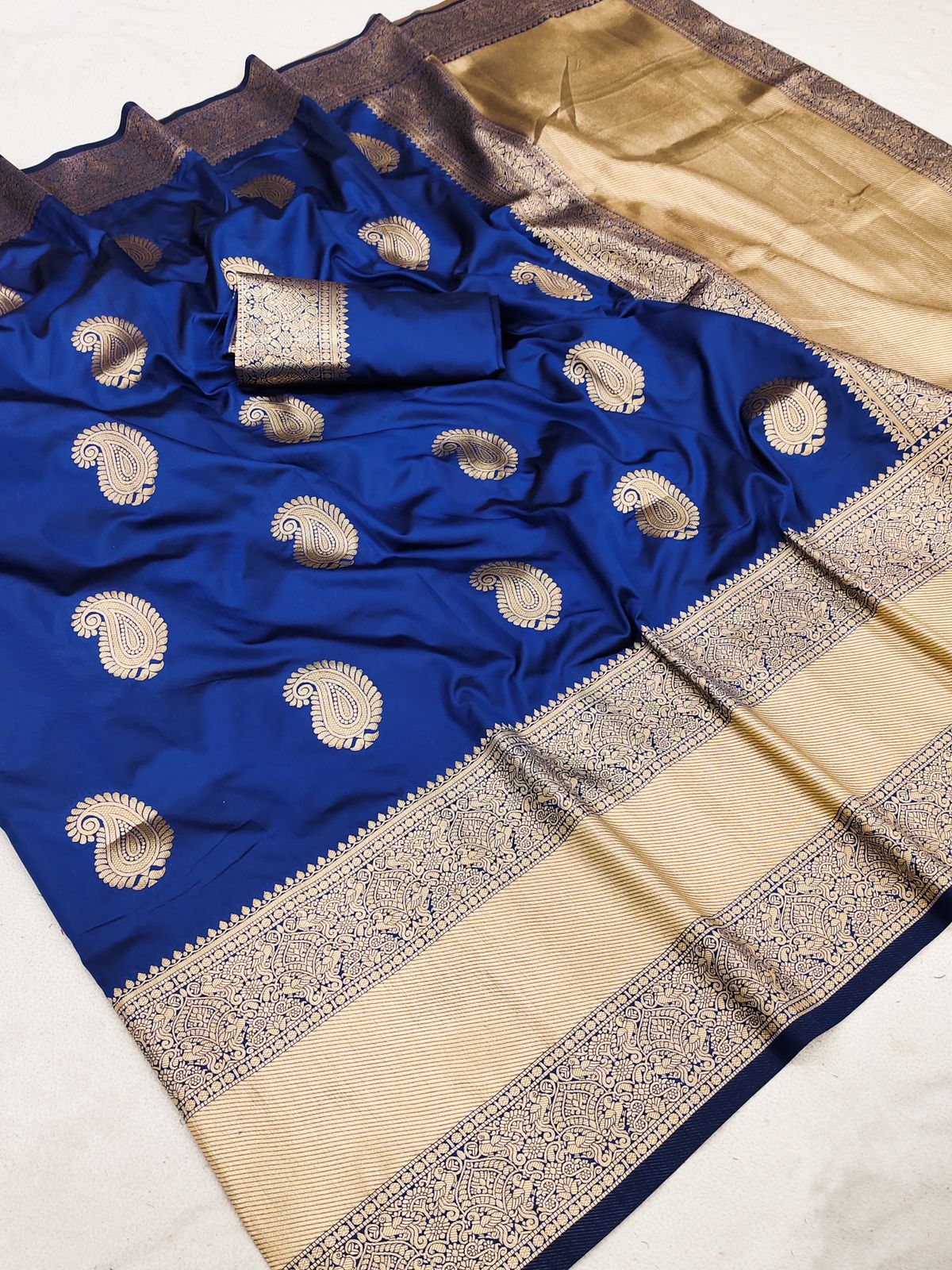 Propinquity Royal Blue Soft Banarasi Silk Saree With Traditional Blouse Piece