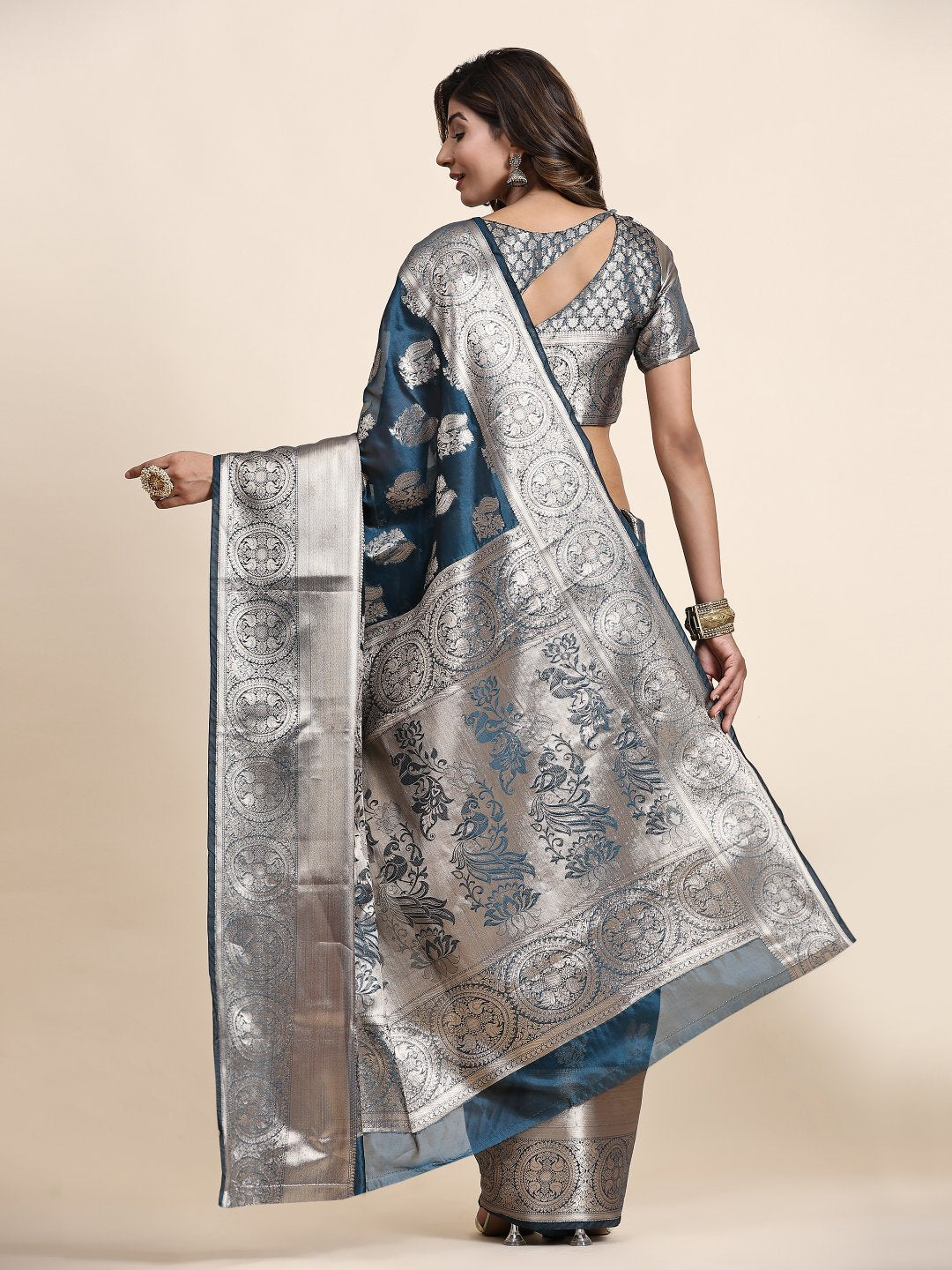 Groovy Navy Blue Organza Silk Saree With Charismatic Blouse Piece